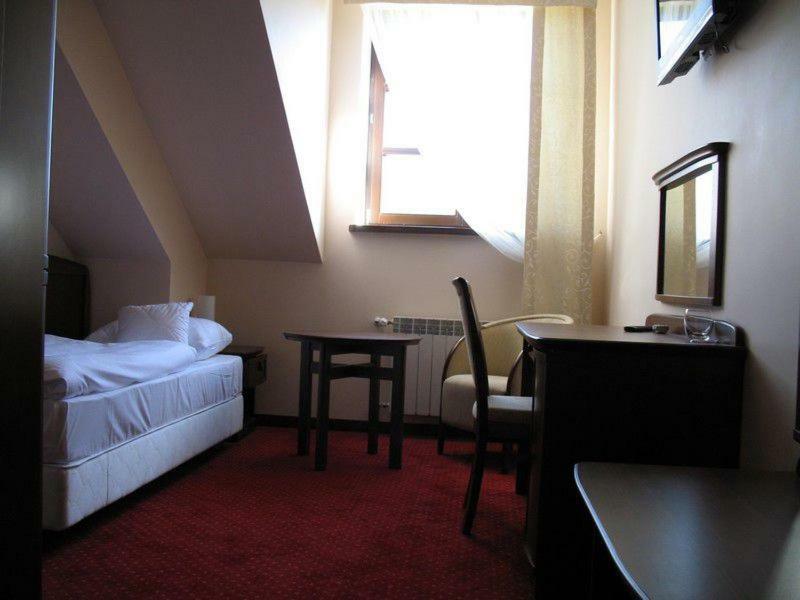 Hotel Rytwiany Exteriör bild