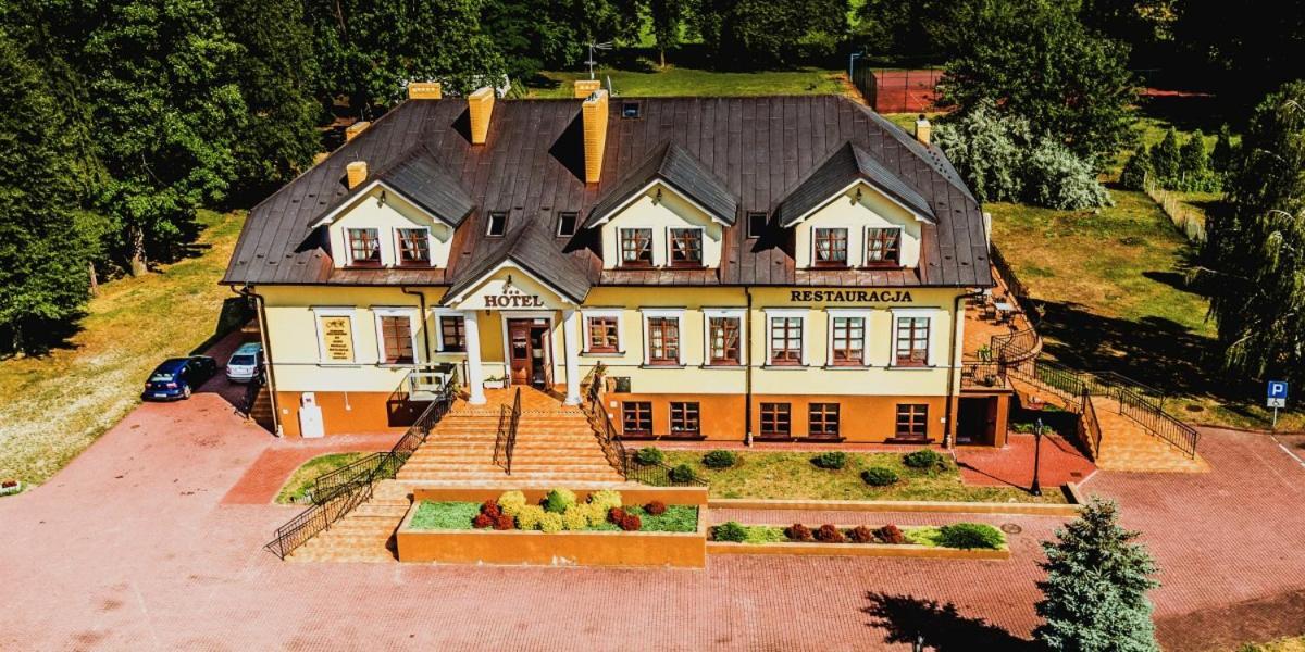 Hotel Rytwiany Exteriör bild